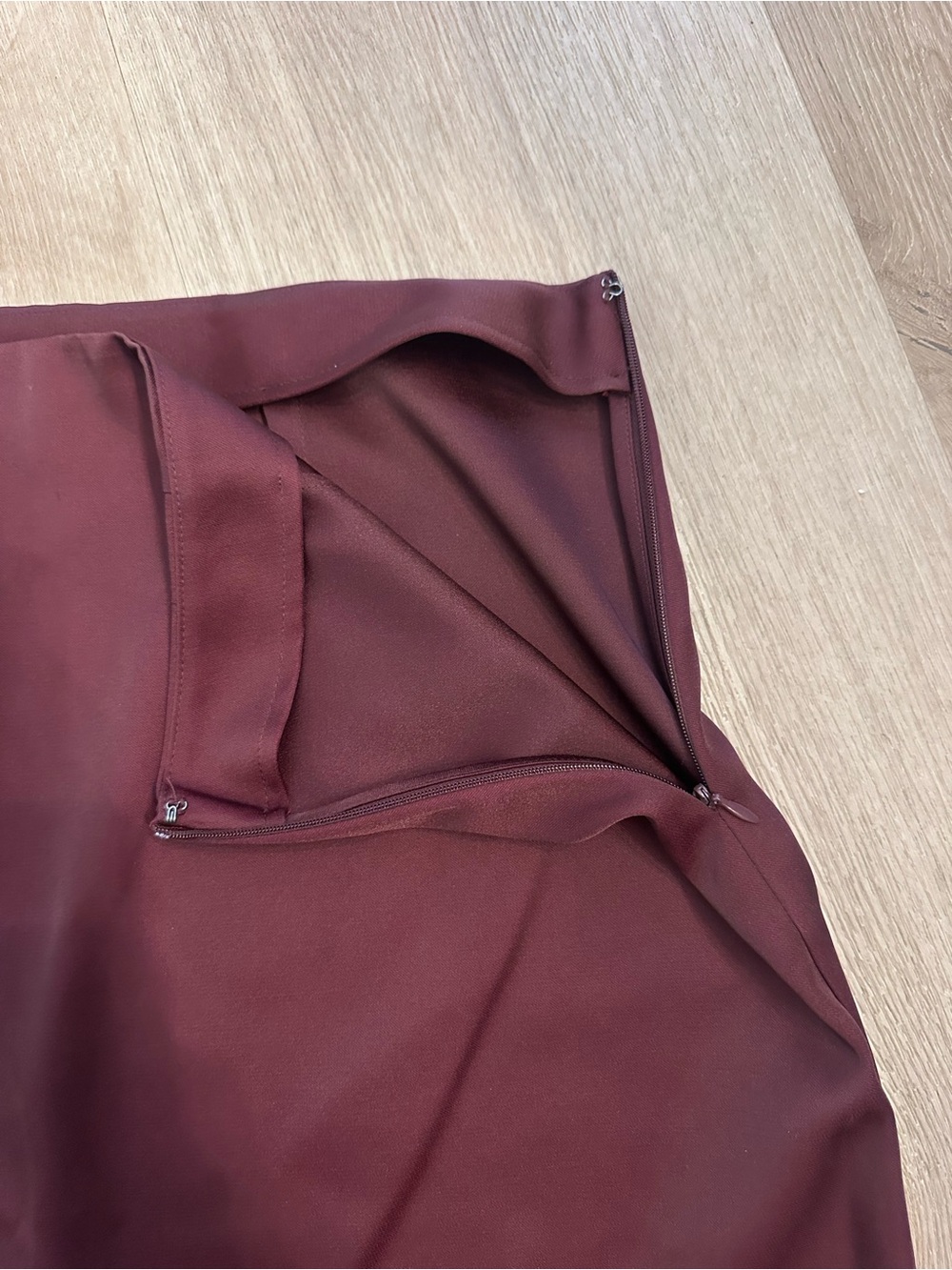 Women's Straight Mini Skirt in Deep Red - Picture 4 of 4